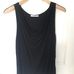 Black scoop neck tank